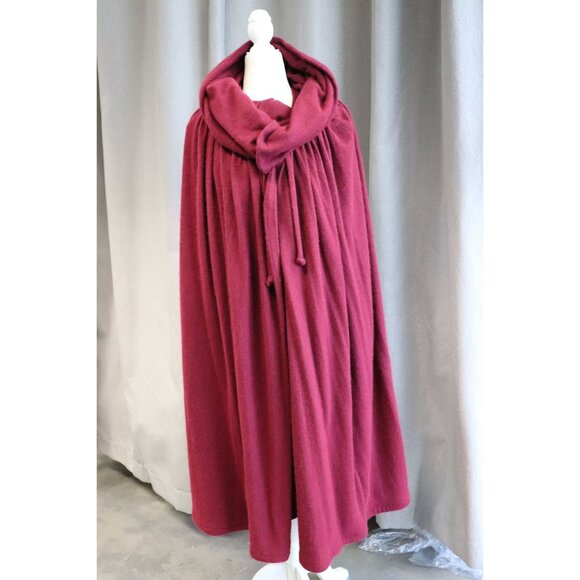 Vtg Deep Red Wool 1960s Valentino Boutique Set Includes Dress, Cape, And Turban - Picture 4 of 10